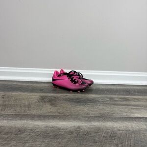 Nike Kids‎ Pink Soccer Cleats